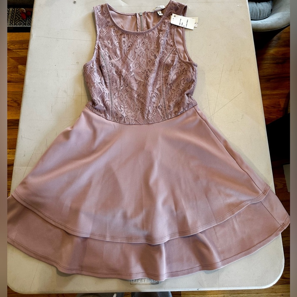 Dress - Picture 4 of 6